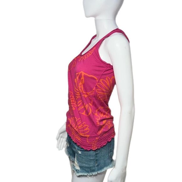 AEOāHibiscusāSmockedāTankāTop - Picture 5 of 11